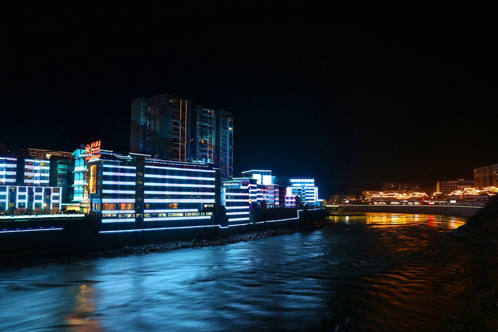 03.jpg