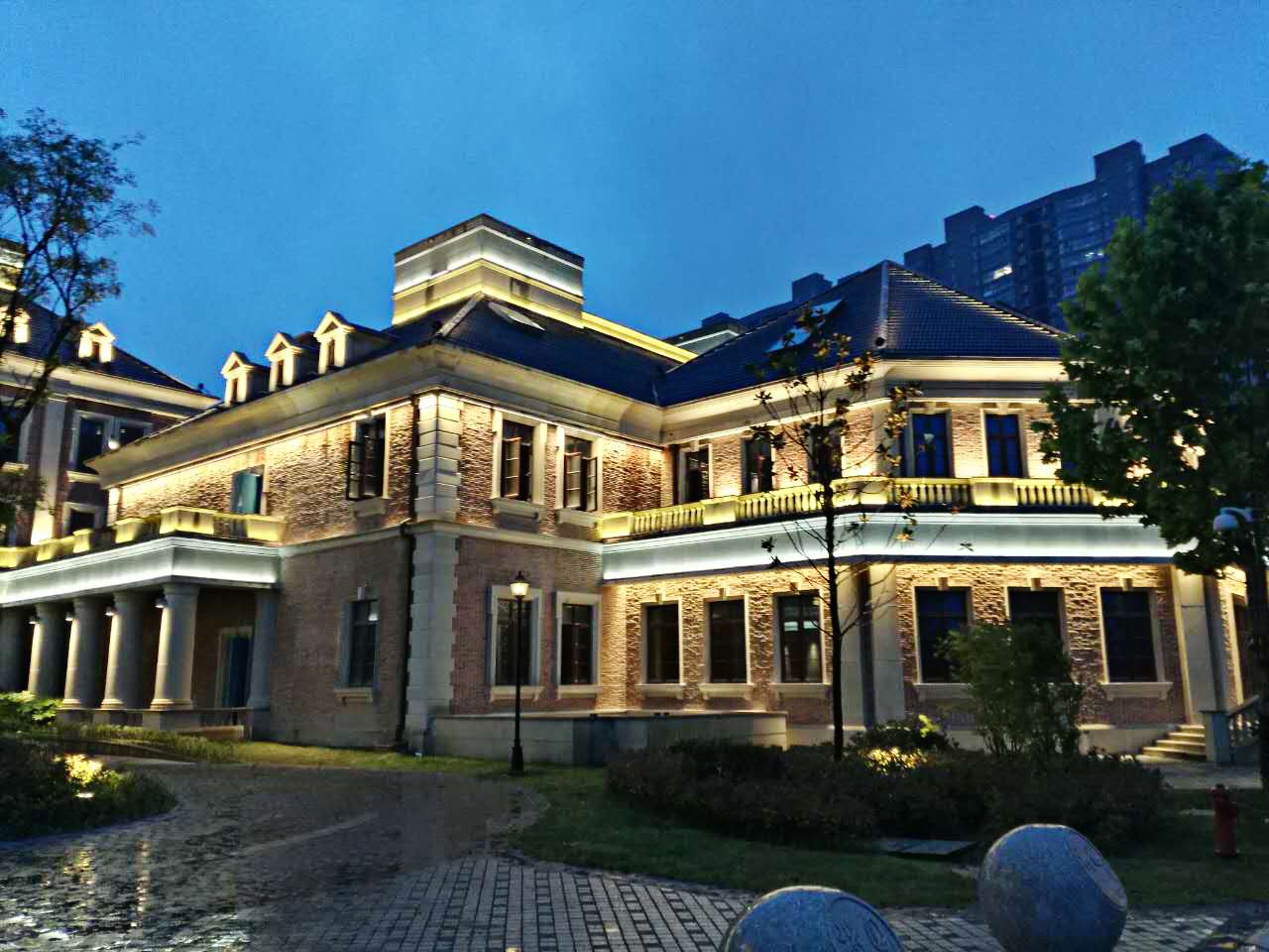 05.jpg