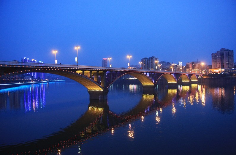 02.jpg